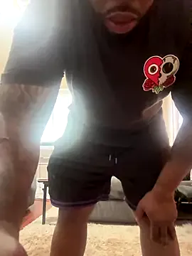 hina_porn – webcam model profile photo Image 4