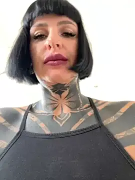 Garima_G – webcam model profile photo Image 16