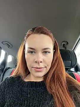 Caroline – webcam model profile photo Image 19