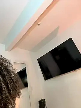 oxo_yuna_oxo – webcam model profile photo Image 11