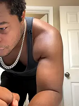 dirtypub – webcam model profile photo Image 11