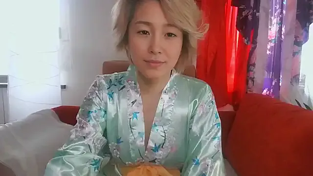 oxo_yuna_oxo – webcam model profile photo Image 4