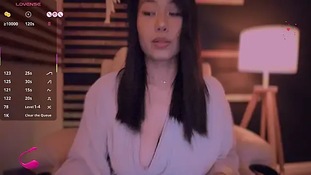 Queen_sofiyaa – webcam model profile photo Image 3