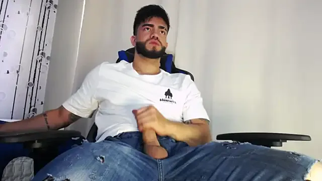 fuckadilf – webcam model profile photo Image 15