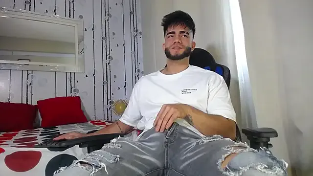 fuckadilf – webcam model profile photo Image 9