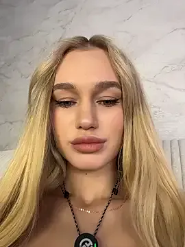 Simone_Miller – webcam model profile photo Image 3