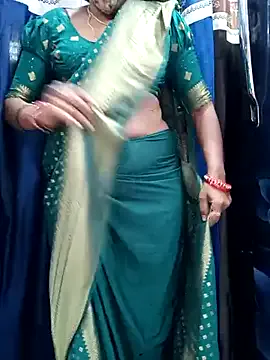 oxo_yuna_oxo – webcam model profile photo Image 12