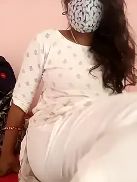 oxo_yuna_oxo – webcam model profile photo Image 4