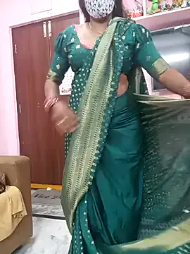 oxo_yuna_oxo – webcam model profile photo Image 5