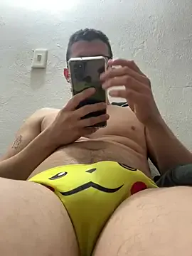 Awesomelusty – webcam model profile photo Image 2