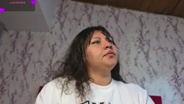 oxo_yuna_oxo – webcam model profile photo Image 18