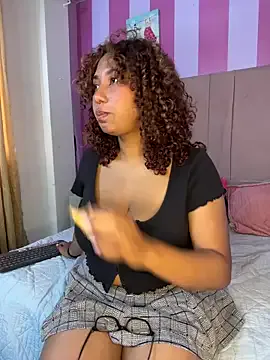 HopeHeaven – webcam model profile photo Image 19