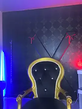 HopeHeaven – webcam model profile photo Image 5