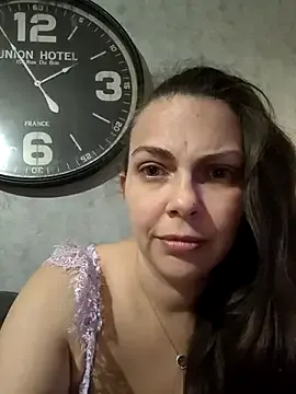 oxo_yuna_oxo – webcam model profile photo Image 3