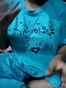 oxo_yuna_oxo – webcam model profile photo Image 2