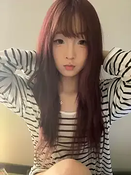 LiaWells – webcam model profile photo Image 10