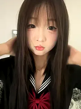 LiaWells – webcam model profile photo Image 2