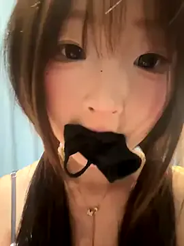 LiaWells – webcam model profile photo Image 4