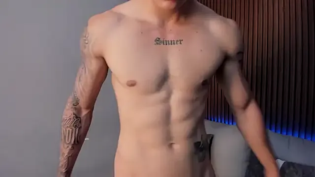 Benson18y – webcam model profile photo Image 10