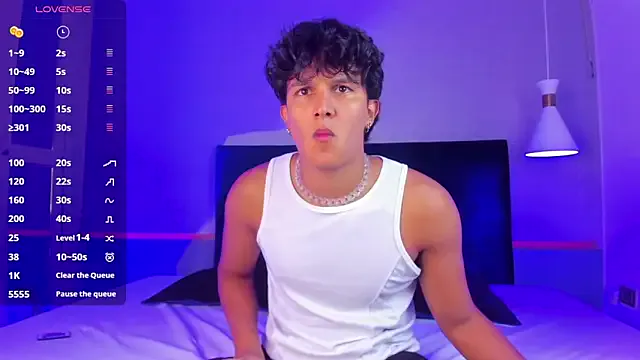 oxo_yuna_oxo – webcam model profile photo Image 3