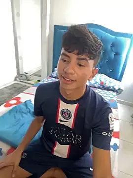 ViviVIsion – webcam model profile photo Image 4