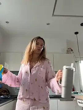 Nonchan_ – webcam model profile photo Image 14