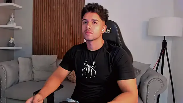 Awesomelusty – webcam model profile photo Image 17