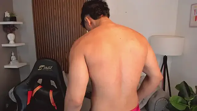 Awesomelusty – webcam model profile photo Image 2