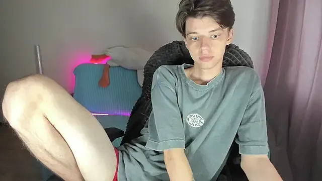 oxo_yuna_oxo – webcam model profile photo Image 12