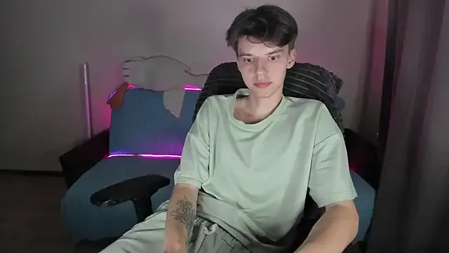 oxo_yuna_oxo – webcam model profile photo Image 19