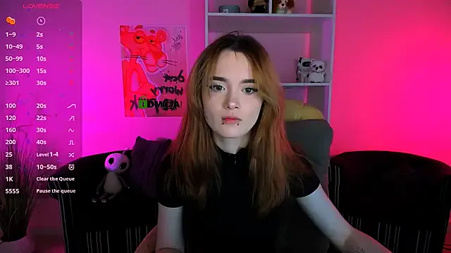 liana_kisses Image 18