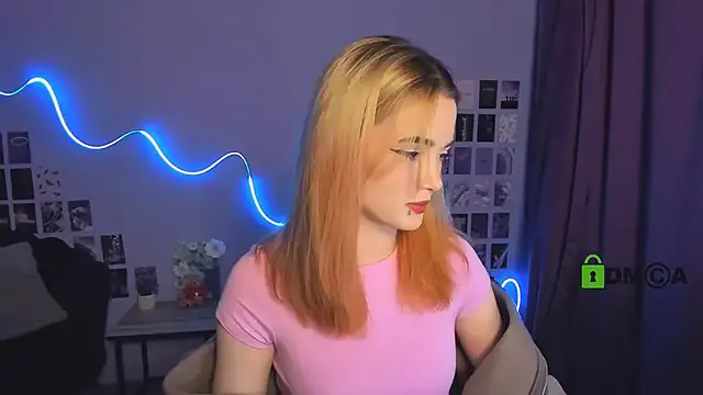 liana_kisses Image 3