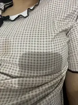 jasminesummer – webcam model profile photo Image 3