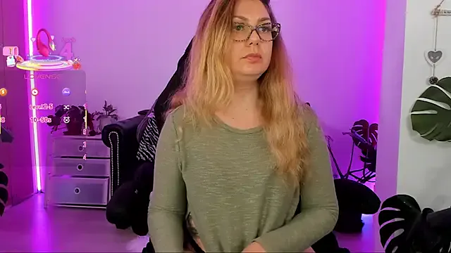 LindaWhite_ – webcam model profile photo