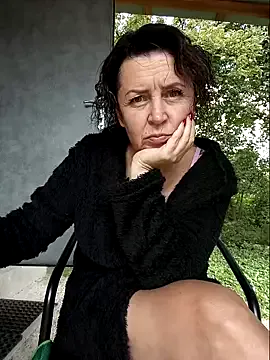 oxo_yuna_oxo – webcam model profile photo Image 4