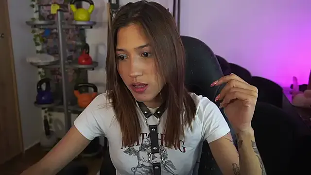 oxo_yuna_oxo – webcam model profile photo Image 14