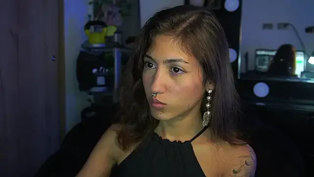 oxo_yuna_oxo – webcam model profile photo Image 5