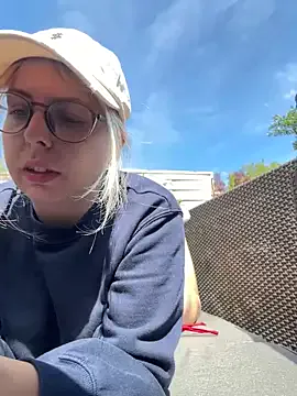 Livewithlucy Image 6