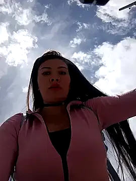 Queen_sofiyaa – webcam model profile photo Image 4