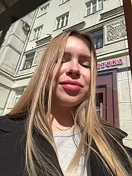 Liza_risky Image 2