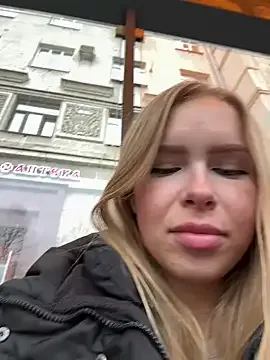 Liza_risky Image 6