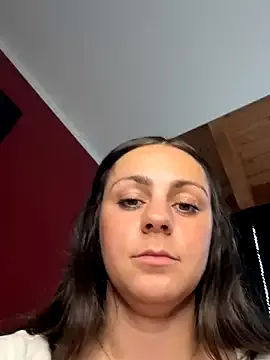 maataaan – webcam model profile photo Image 14