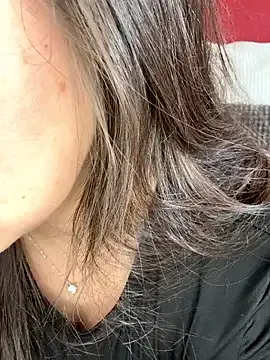 maataaan – webcam model profile photo Image 16