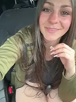 maataaan – webcam model profile photo Image 4