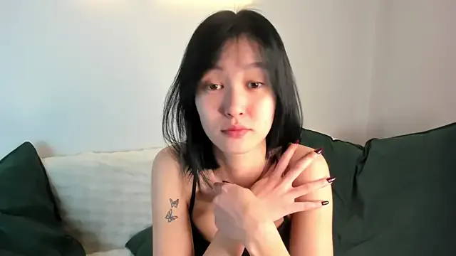 oxo_yuna_oxo – webcam model profile photo Image 19