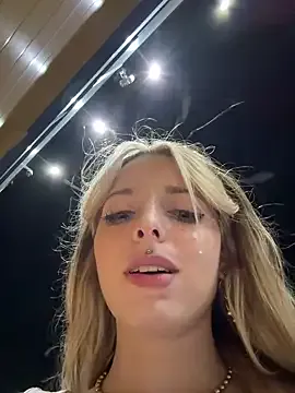 Dakota_Blare – webcam model profile photo Image 8