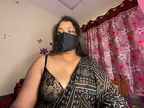 oxo_yuna_oxo – webcam model profile photo Image 4