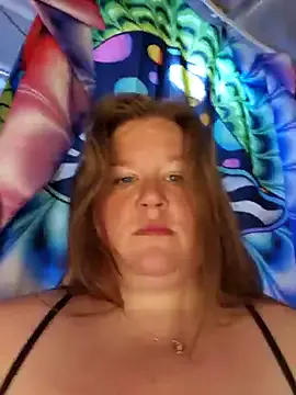 Awesomelusty – webcam model profile photo Image 7