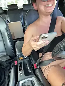 oxo_yuna_oxo – webcam model profile photo Image 13