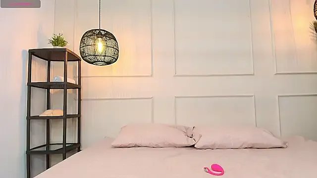 Benson18y – webcam model profile photo Image 19